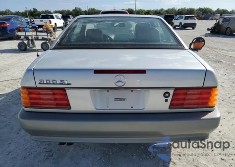 1991 Mercedes-Benz 300 Sl z USA, uszkodzony, nr VIN WDBFA61E1MF022918